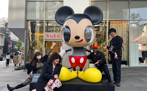 El Mickey Mouse de Javier Calleja ya luce en Tokio