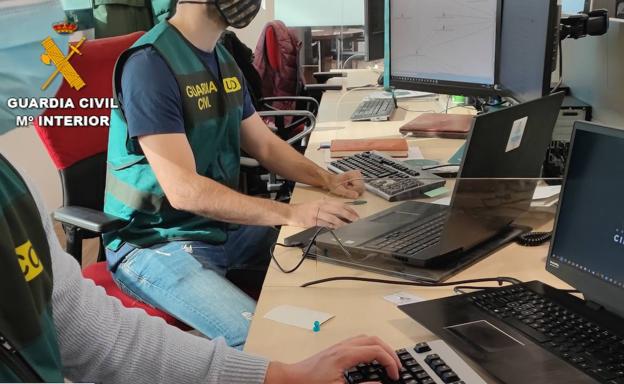 Detenido por estafar a través de su propia criptomoneda usando la wifi de hoteles de la Costa del Sol