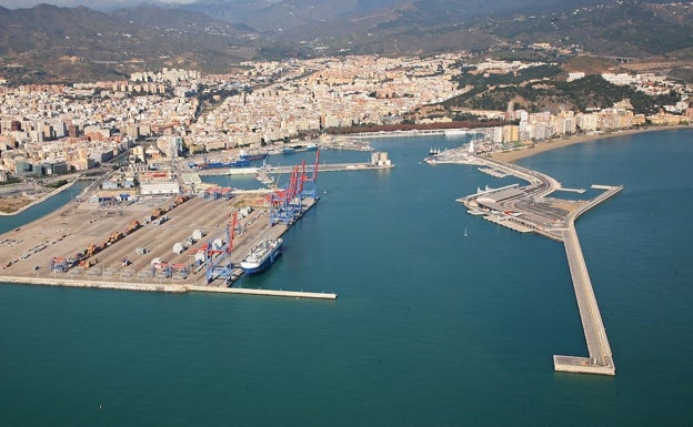 Un informe encargado por el Puerto de Málaga asegura que la estructura del dique de Levante está en buen estado