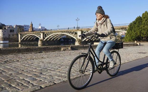 Aemet eleva las provincias en aviso por nevadas, tormentas, viento y olas del primer temporal del invierno