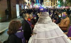 Una marea violeta se echa a la calle en Málaga para clamar «ni una menos»