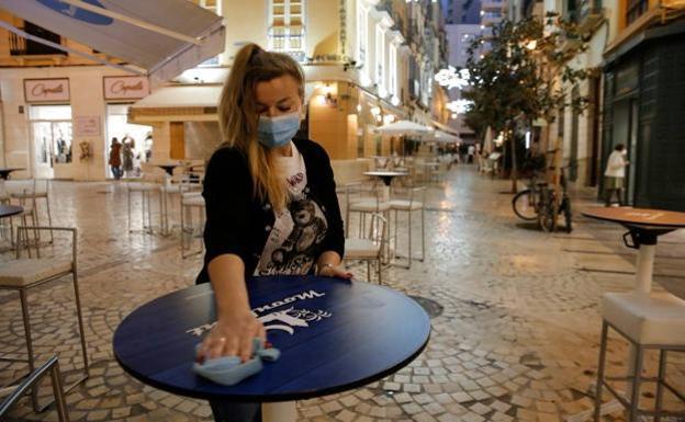 La Junta descarta restricciones para la hostelería en Andalucía y rechaza hablar de sexta ola