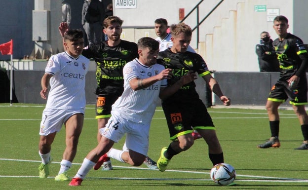 Excesivo castigo para el Antequera en Ceuta (1-0)