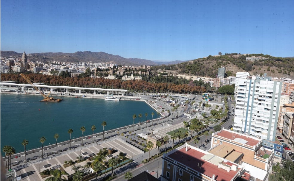 Muelle Uno: El centro comercial que mira al mar