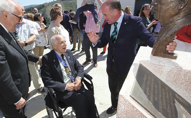 Fallece Michael Hoskin, el científico que demostró el valor universal de los Dólmenes de Antequera