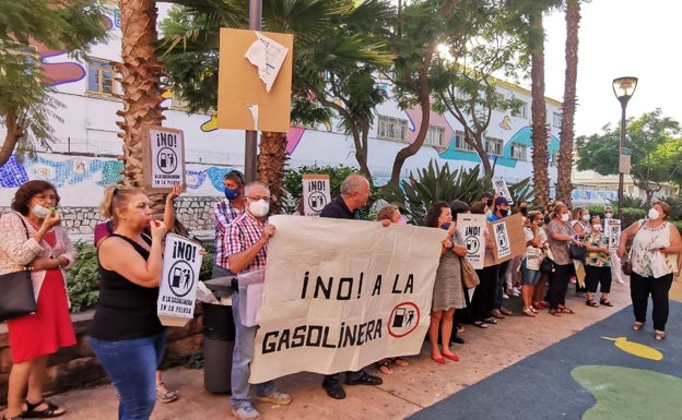 Vecinos de El Palo convocan una protesta para denunciar el «maltrato» a esta barriada de Málaga