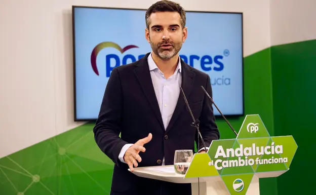 El portavoz del PP-A Ramón Fernández Pacheco.