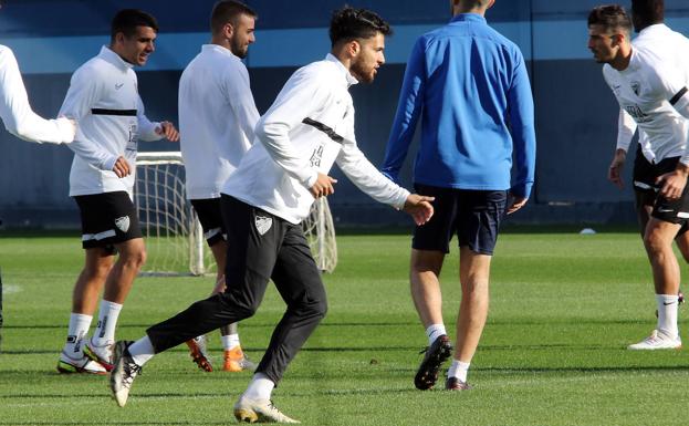 Antoñín e Ismael Gutiérrez, dos bajas de última hora del Málaga ante el Eibar