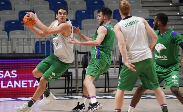 El Unicaja, a por un triunfo que le permitirá saltar dos rondas