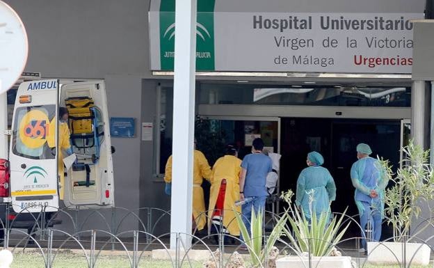 Los contagios por Covid en Málaga caen casi a la mitad en un día