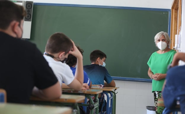 Educación eleva las exigencias para pasar de curso respecto a la 'ley Celaá'