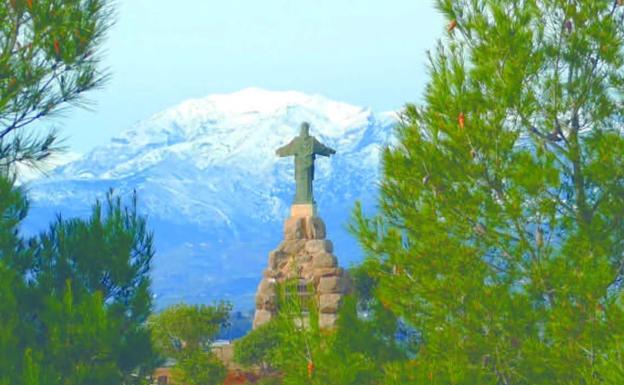 El Santo de Pizarra, protagonista de una tarjeta prefranqueada de Correos