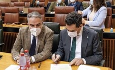 La Junta de Andalucía saca adelante el decreto-ley de simplificación administrativa gracias al voto de Vox