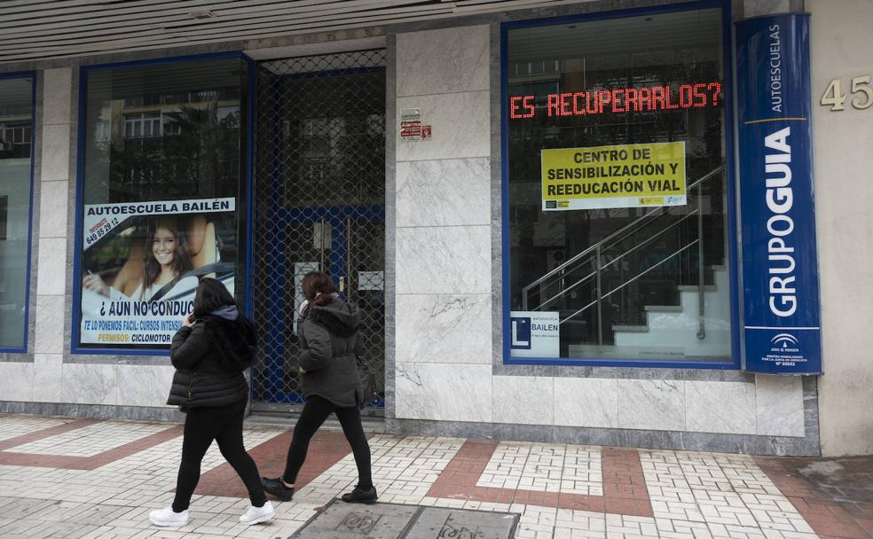 DGT: Mil infractores, condenados en Málaga a pasar por centros de reeducación vial al perder sus puntos