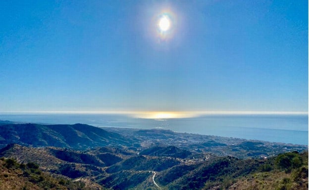 Rincón de la Victoria contrata los trabajos de conservación de tres rutas senderistas