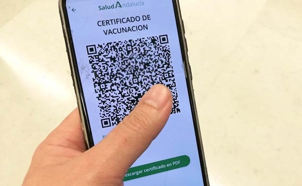 Habilitan cuatro puntos externos para obtener el certificado Covid en la Axarquía