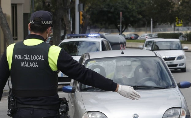 Los policías locales de Málaga tendrán tabletas electrónicas para tramitar multas al instante