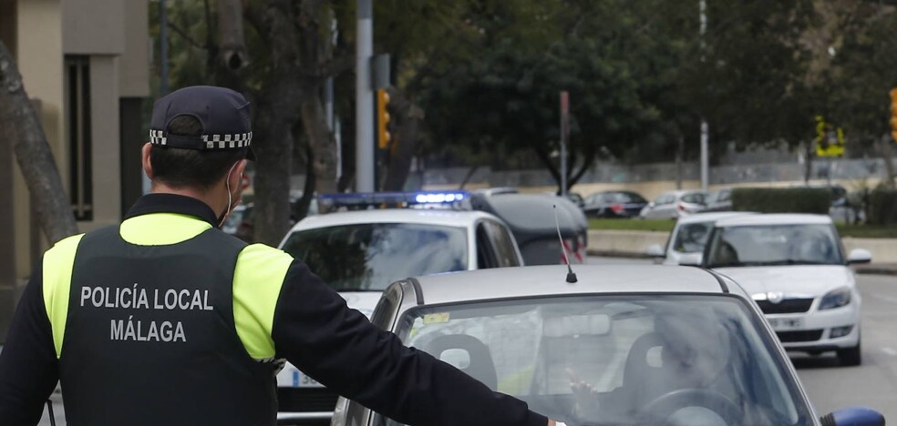 Los policías locales de Málaga tendrán tabletas electrónicas para tramitar multas al instante