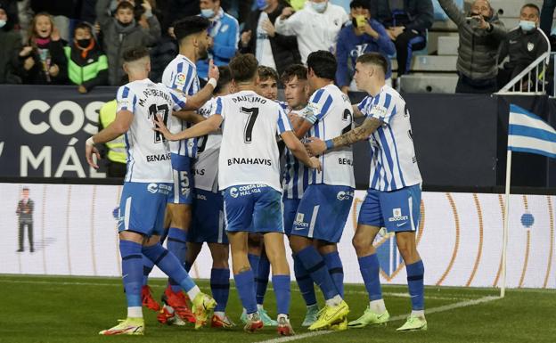 El Málaga empata con el Sporting (2-2)