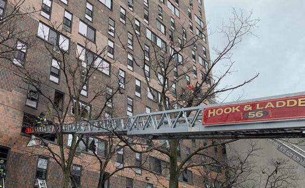 Al menos 19 muertos en un incendio en un edificio de apartamentos en el Bronx de Nueva York