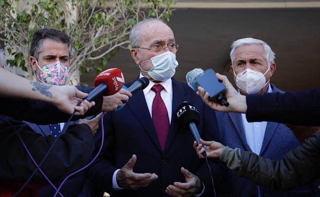 Francisco de la Torre dice que «no tiene sentido» rebajar la plusvalía en Málaga