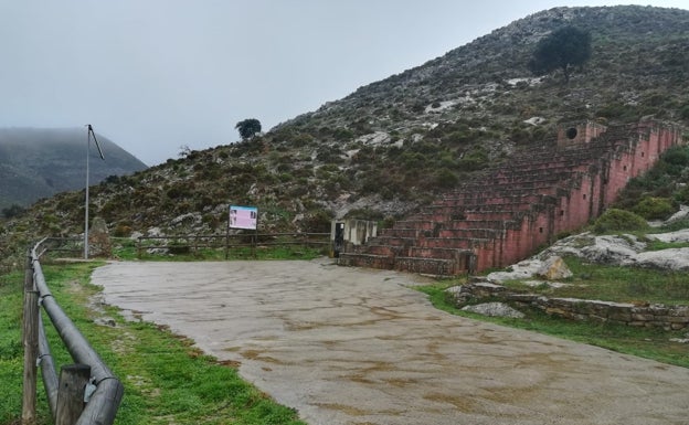 La Cueva de Ardales renovará su iluminación interior y el carril de acceso para vehículos