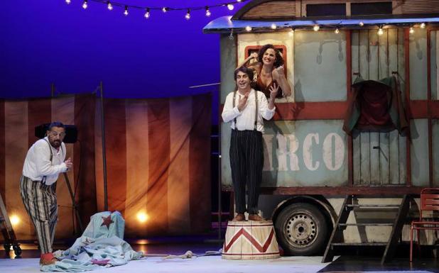 El anfitrión de Molière nos hace doblemente felices