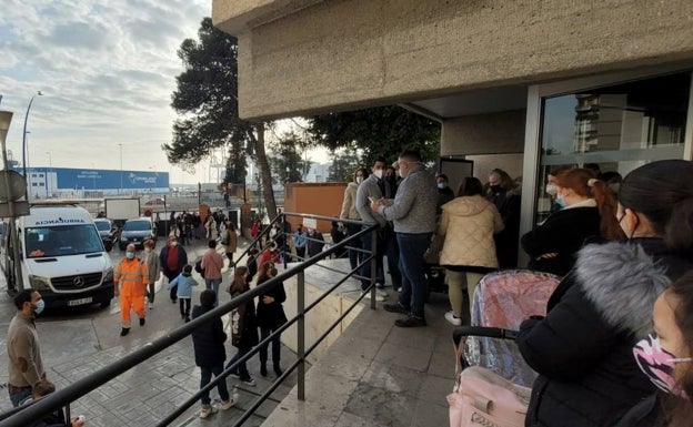 Marea Blanca convoca una manifestación en Málaga en defensa de la sanidad pública