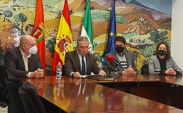 La Junta impulsará la declaración como BIC del yacimiento arqueológico de las Piedras de Mitra en Casabermeja