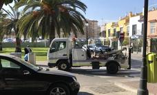 Fuengirola, obligada a asumir una deuda de 600.000 euros de la empresa gestora de la grúa