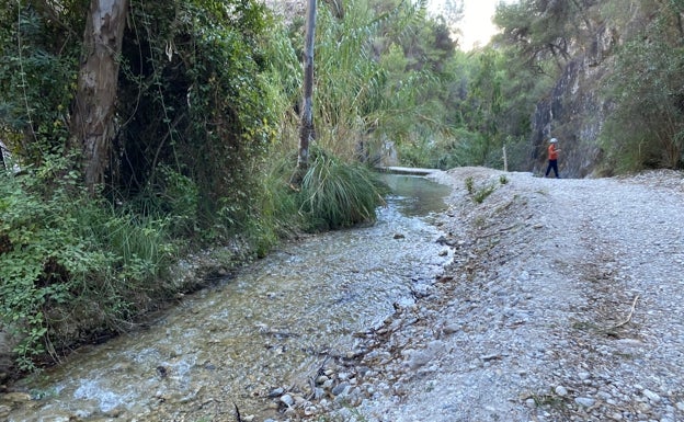 Empresarios y regantes piden estudios previos al trasvase del río Chíllar de Nerja y advierten del «peligro de salinizar el acuífero»