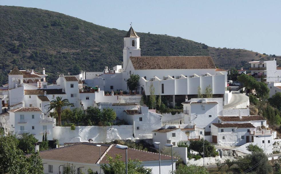 Sedella, parada obligada a los pies de Sierra Tejeda