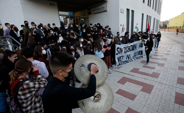 Las protestas por el Bachillerato Musical se extienden a todos los conservatorios de Málaga