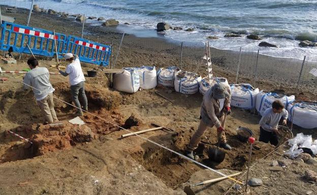 Confirman la existencia de una instalación alfarera tardorromana en las Dunas de San Pedro en Marbella