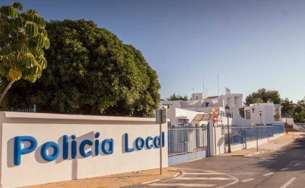 Estepona gratificará a los policías que trabajaron los festivos de Navidad