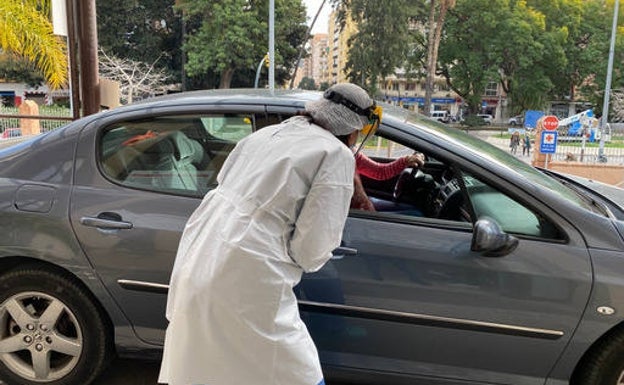 Siete fallecidos, 885 contagios y 3.108 curados de covid en Málaga en día de aumento de la tasa de casos