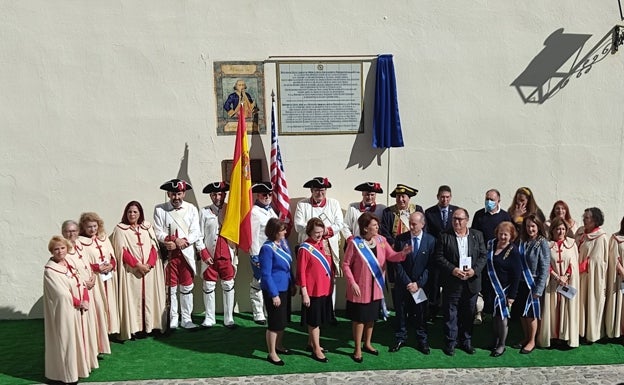 Las Hijas de la Revolución Americana visitan Macharaviaya para estrechar lazos en torno a Bernardo de Gálvez