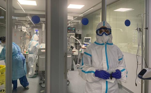 Andalucía reporta 3.219 contagios, 14 muertos y su tasa va a la baja