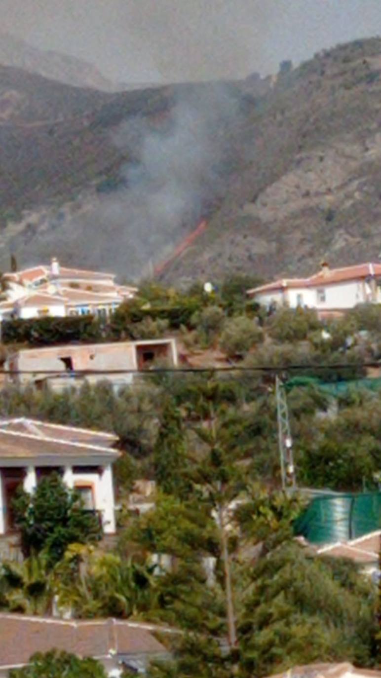 Extinguido el incendio declarado en Alcaucín este jueves