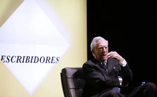 Mario Vargas Llosa fue uno de los encargados de inaugurar la primera edición de la Fiesta Literaria de América y Europa, 'Escribidores'. 