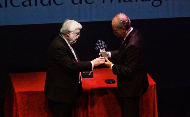 Francisco de la Torre recibe la Medalla de Honor de 2021 de San Telmo