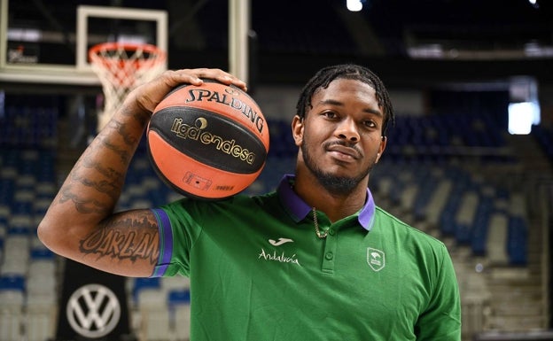 Cameron Oliver: «La versatilidad es el camino que lleva el baloncesto actual, eso es lo que puedo aportar al Unicaja»