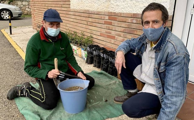 Denuncian la sequía y animan a «apadrinar un árbol» para frenar el cambio climático