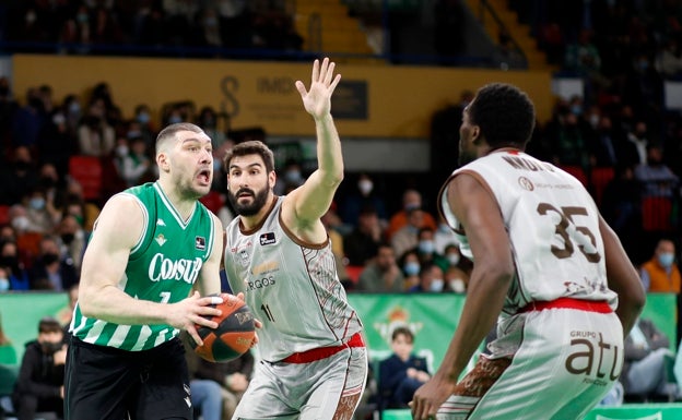 La zona baja de la ACB se comprime, con el Unicaja metido en el lío por la salvación