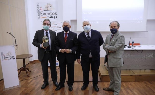 El colegio de médicos de Málaga rinde homenaje a las pioneras en la medicina