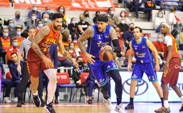 El Burgos gana en Murcia y aprieta más todavía la parte baja de la clasificación