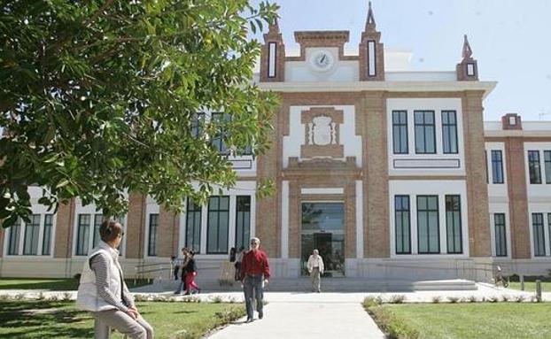 El Ministerio de Cultura promueve el veto a la cultura rusa, que afectaría al museo de San Petesburgo en Málaga