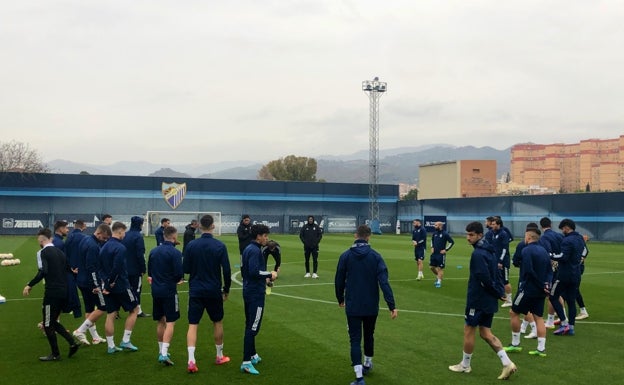 La Ponferradina se ejercita en el Anexo en la víspera del duelo con el Málaga