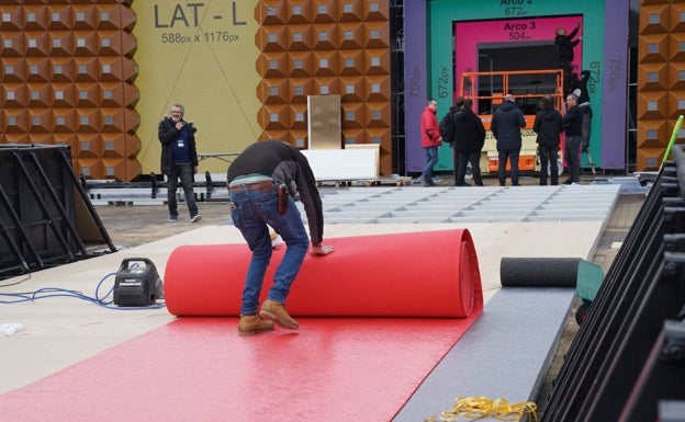 La alfombra roja del Festival de Málaga, pendiente del cielo