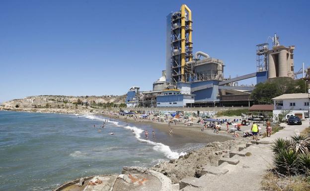 La fábrica de cemento de La Araña suspende su actividad hasta final de mes por el «inasumible» costo de la electricidad